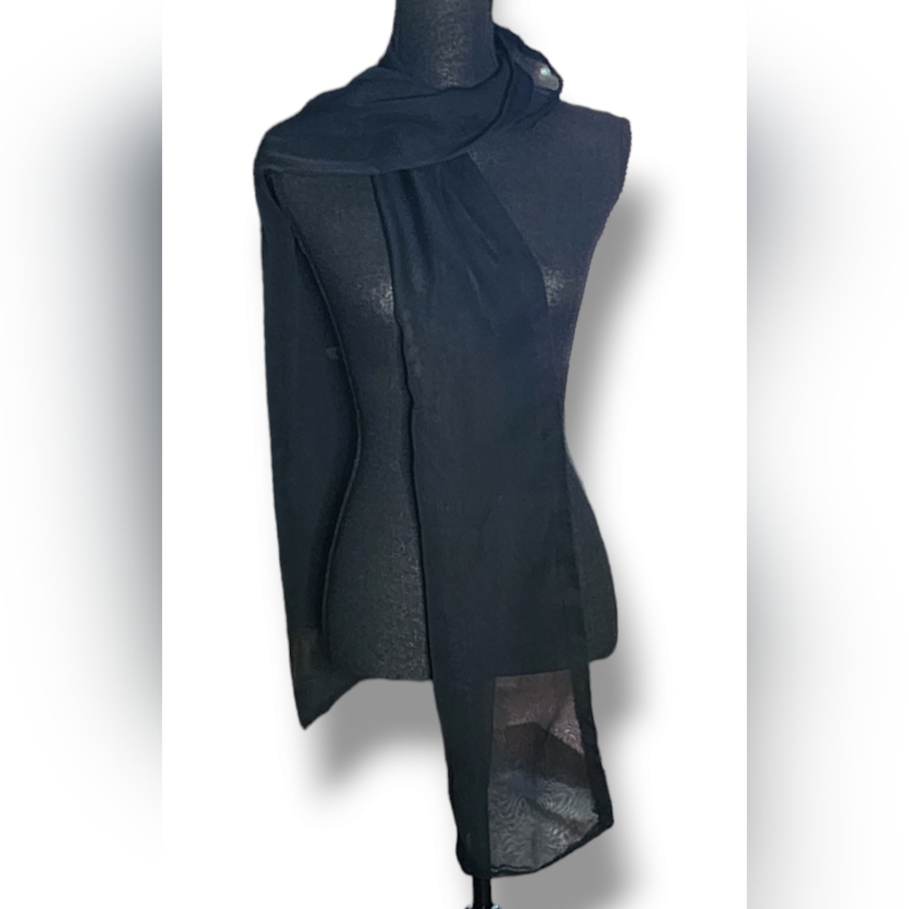 Black Scarf